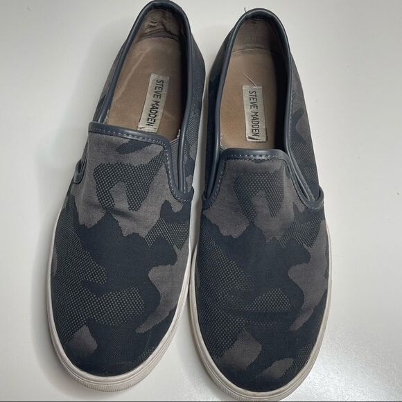 Steve Madden Men's Benning Gray Canvas Slip On Sneakers Shoes 9 M US - Picture 4 of 8